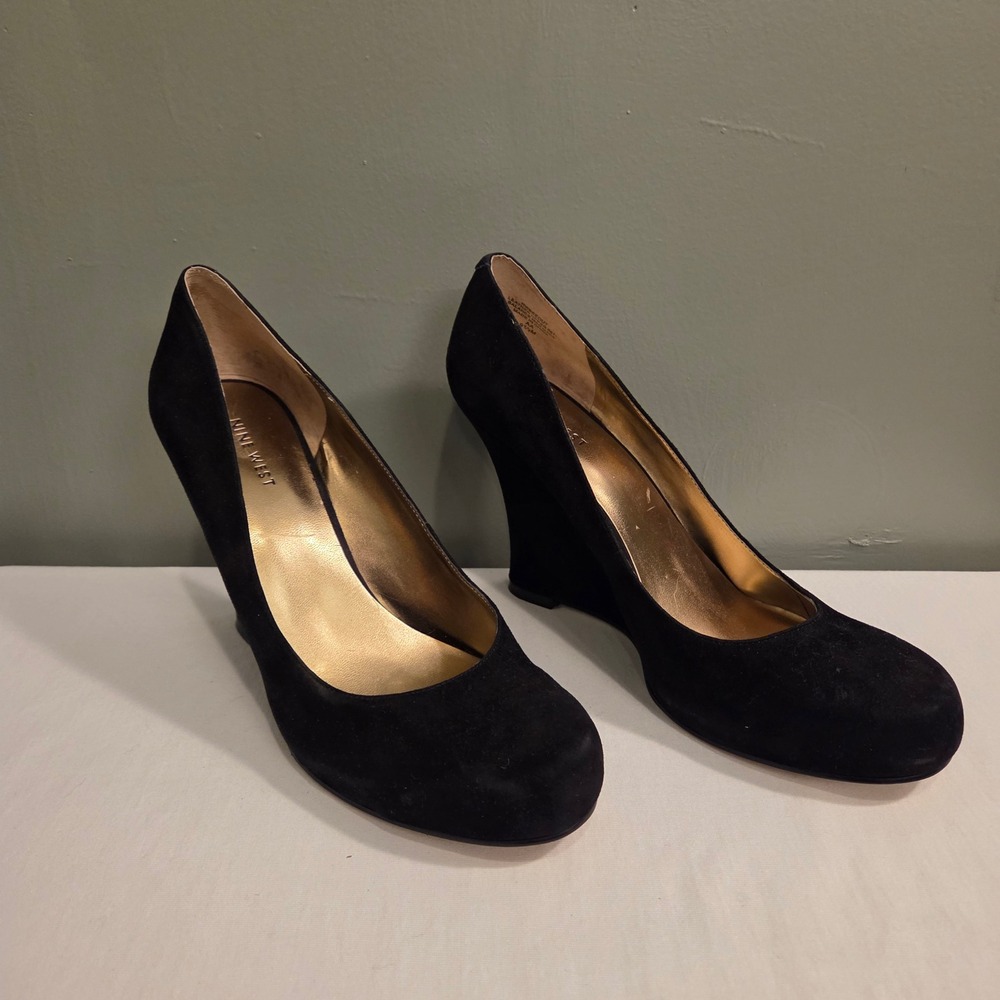 Nine West Suede Leather Wedge‎ Heels Women's Size 9.5 Black